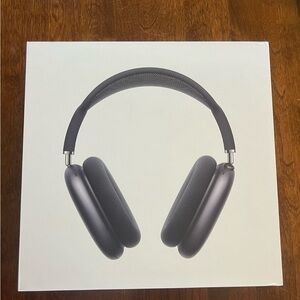 Brand New Apple Airpod Maxes